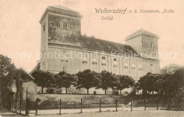 Wolkersdorf Weinviertel AT an der Staatsbahn Schloss