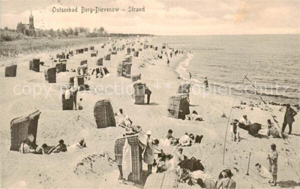 Berg-Dievenow Pommern Dziwnow PL Strand