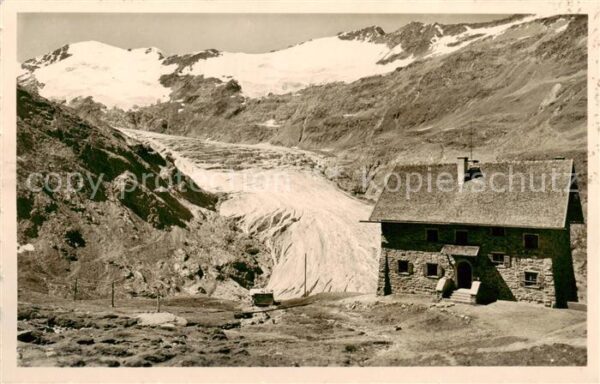 Karlsruherhuette 2450m oetztal Tirol AT mit Gurgler Gletscher und Schalfkogl