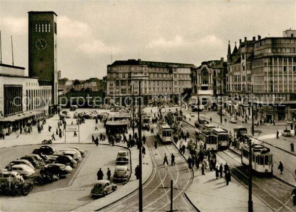 Strassenbahn Tramway-- Duesseldorf Hauptbahnhof