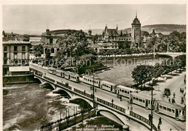 Strassenbahn Tramway-- Zuerich Bahnhof Landesmuseum