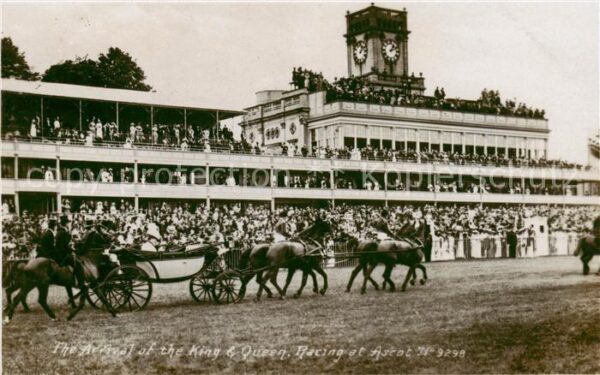 Ascot  UK The Arrival of the King and Queen Racing at Ascot