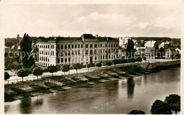 Breclav Lundenburg CZ Mesfanska statni mlynarska skola