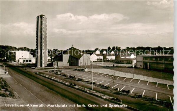 Alkenrath Marktplatz mit kath Kirche und Sparkasse