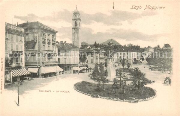 Pallanza IT Lago Maggiore La Piazza