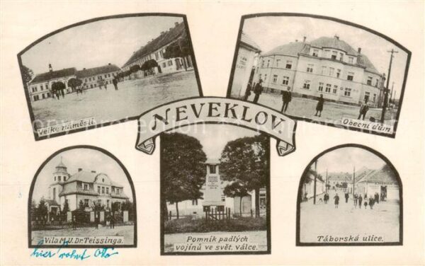 Neveklov Neweklau Neveklau CZ Velke namesti Obecni dum Vila Dr Teissinga Pomnik
