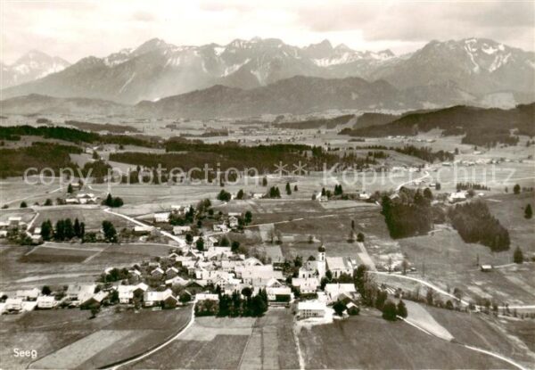 Seeg Allgaeu mit Tiroler und Allgaeuer Hochgebirge