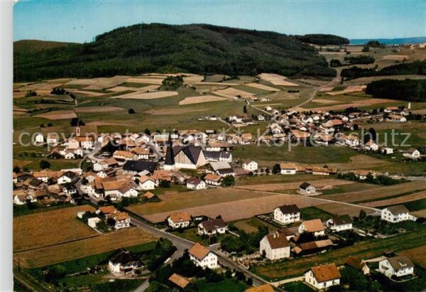 Geigant Ortsansicht mit Kirche Bayerischer Wald