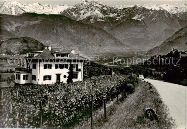 Sigmundskron Bozen Suedtirol IT Haus an der Etsch Frangart