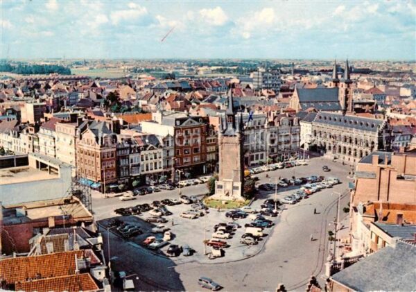 Kortrijk Courtrai Flandre Belgie Stadtpanorama Post Glockenturm Rathaus St. Mich