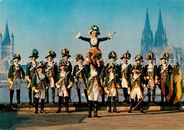 Koeln  Rhein 75 Jahre Ehrengarde der Stadt Koeln e.V. 1902 im Hintergrund Koelne