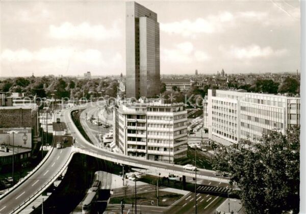 Duesseldorf Panorama Hochstrasse und Thyssen Haus