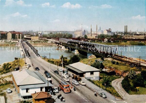 Kehl  Rhein Rheinbruecke mit Zoll