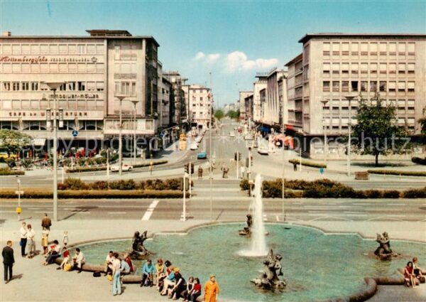 Mannheim Blick in die Planken Springbrunnen