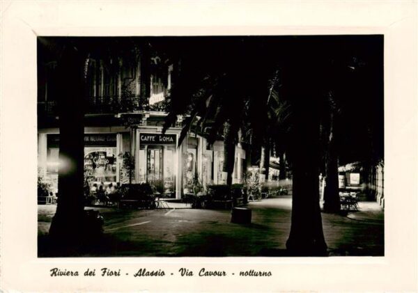 ALAssIO Savona Liguria IT Via Cavour notturno Pasticceria e Caffe Roma