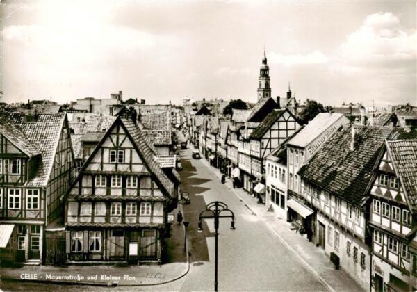 Celle  Niedersachsen Mauernstrasse und Kleiner Plan Altstadt Fachwerkhaeuser