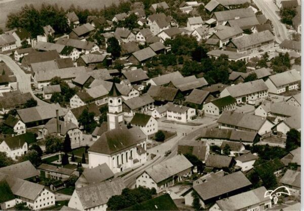 Ettringen Wertach Schwaben Ortszentrum mit Kirche