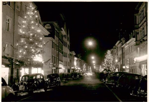 Waldshut-Tiengen Partie in der Innenstadt zur Weihnachtszeit Nachtaufnahme