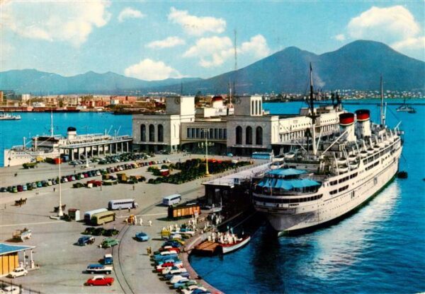 Napoli Neapel IT Stazione Marittima