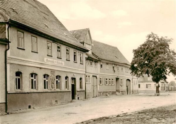 Crawinkel Markt mit Gemeinde Schenke