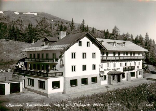 Katschberg Rennweg AT Alpenhotel Katschberghoehe mit Tsehaneck