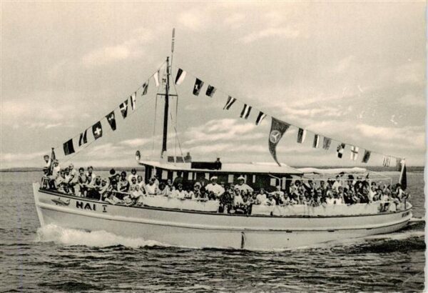 Heiligenhafen Ostseebad Fahrgastschiff Hai I mit Kapt Willy Freier