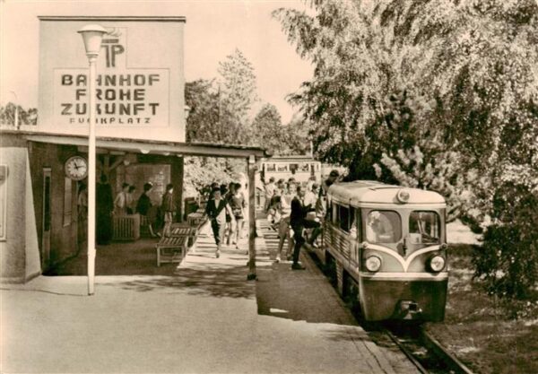 Dresden Elbe Bahnhof Frohe Zukunft Pioniereisenbahn Grosser Garten