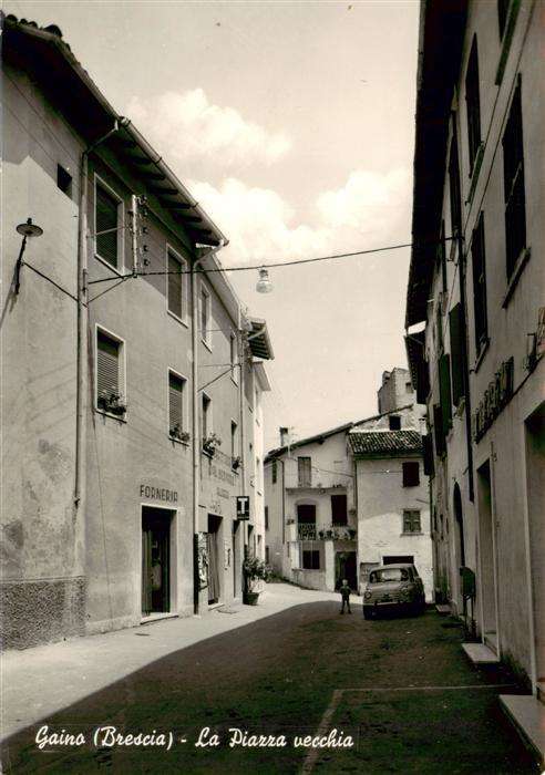 Gaino Maderno Lago di Garda IT La Piazza vecchia