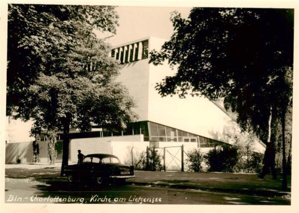 Charlottenburg-Wilmersdorf Berlin Kirche am Lietzensee