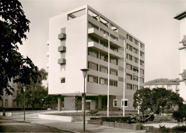 Bad Nauheim Klinik und Institut fuer physikalische Medizin und Balneologie der U