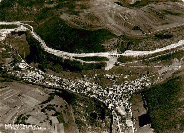 Wiesensteig Fliegeraufnahme mit Autobahn Stuttgart Ulm