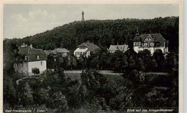 Bad Freienwalde Blick auf das Kriegerdenkmal