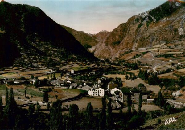 Encamp Andorra Vista general al fons Radio-Andorra