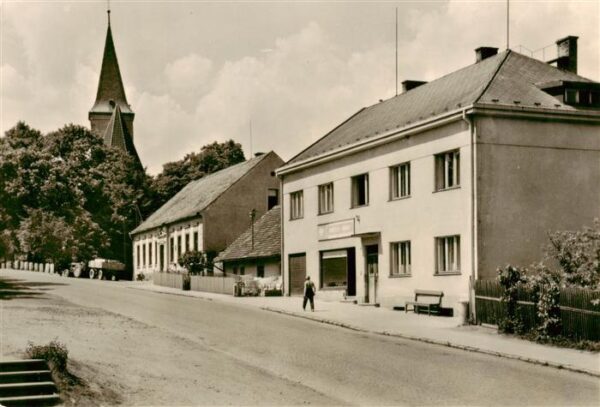 Dolni Kralovice Humpolec Humpoletz CZ Ortszentrum Blick zur Kirche