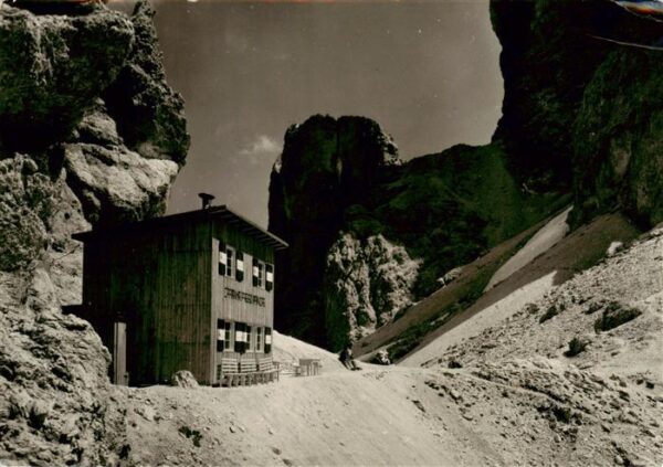Passo del Principe 2601m IT Capanna Berghaus Dolomiten
