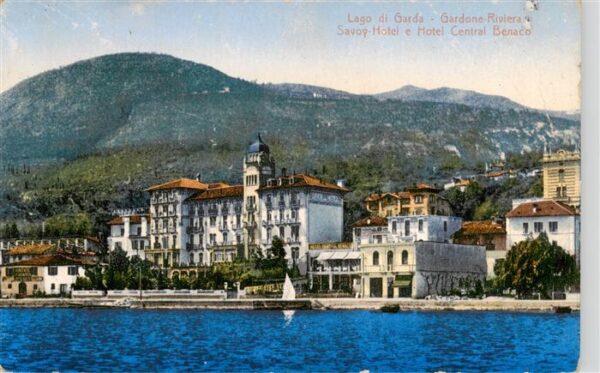 Gardone Riviera di Garda IT Savoy Hotel et Hotel Central Benaco