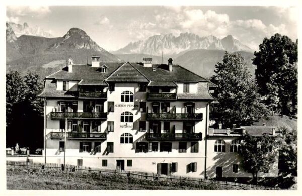 Klobenstein Ritten Collalbo Renon Suedtirol IT Hotel Miramonti