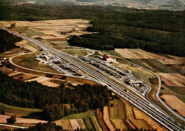 Autobahn Rasthaus Steigerwald Suedseite
