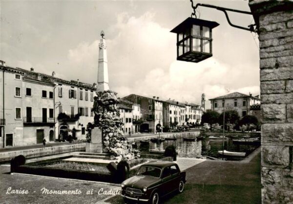 Lazise Lago di Garda IT Monumento ai Caduti