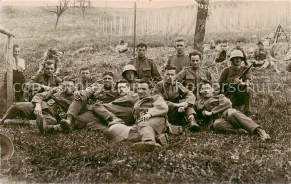 Militaria Schweiz Soldaten Gruppenfoto