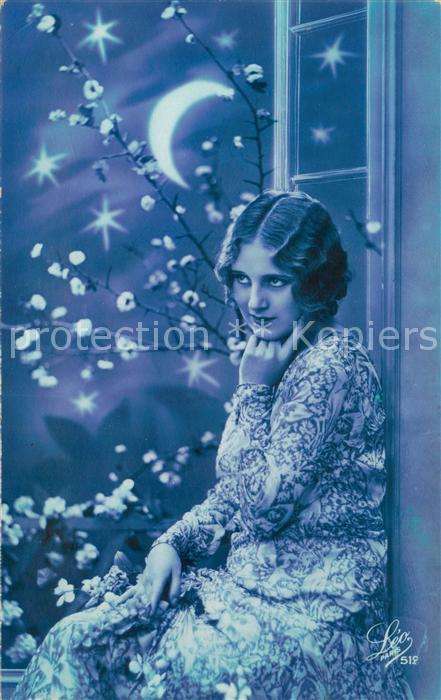Foto LEO Nr. Nr. 512 Frau MOnd pose