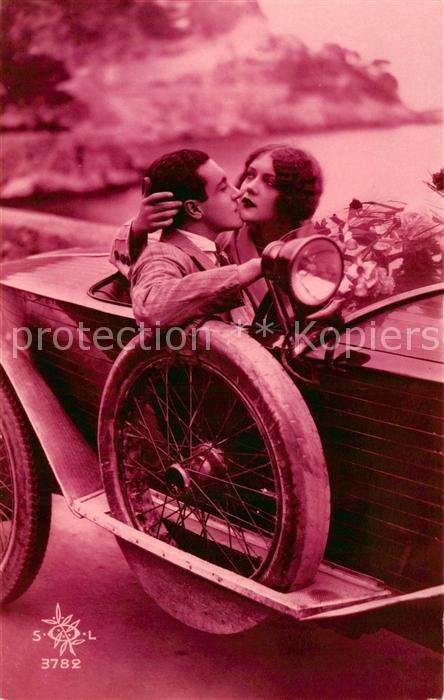 Foto SOL Nr. Nr. 3782 Frau Mann Liebespaar Auto