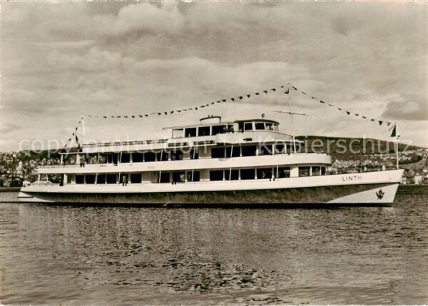 Dampfer Binnenschifffahrt Zueriechersee M.S. LINTH