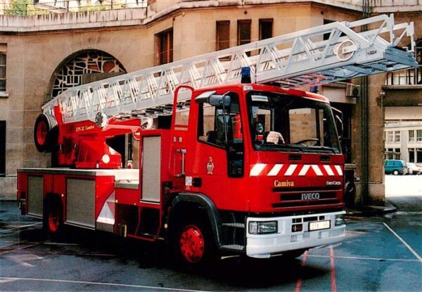 Feuerwehr Fire-Brigade Pompiers Bomberos Sapurs-Pompiers Paris E.P-S.A. Echelle