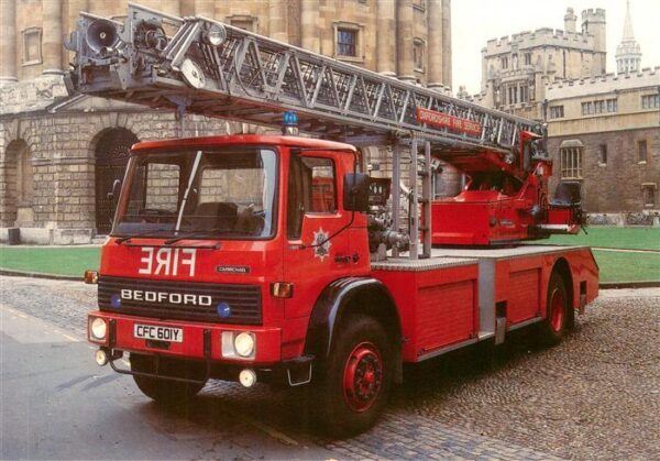 Feuerwehr Fire-Brigade Pompiers Bomberos Bedford Turntable Ladder