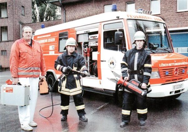 Feuerwehr Fire-Brigade Pompiers Bomberos LRF Mercedes Benz Typ 814 DKA