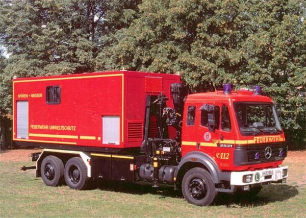 Feuerwehr Fire-Brigade Pompiers Bomberos Hamburger Feuerwehr Spueren Messen Merc