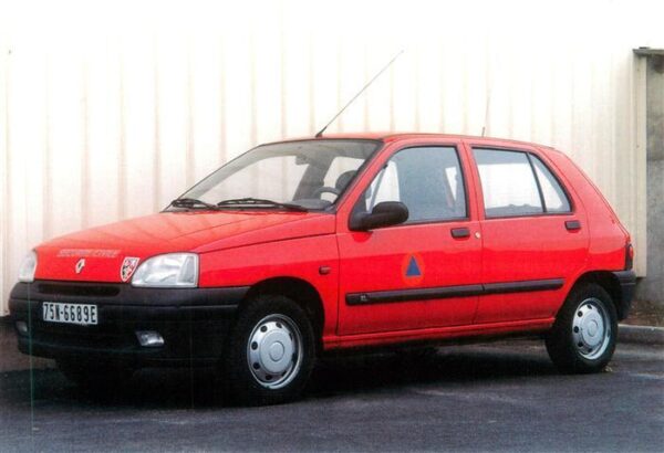 Feuerwehr Fire-Brigade Pompiers Bomberos Renault Clio
