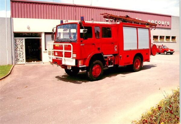 Feuerwehr Fire-Brigade Pompiers Bomberos Chateau Gontier 53 Forgon Pompe Tonne H