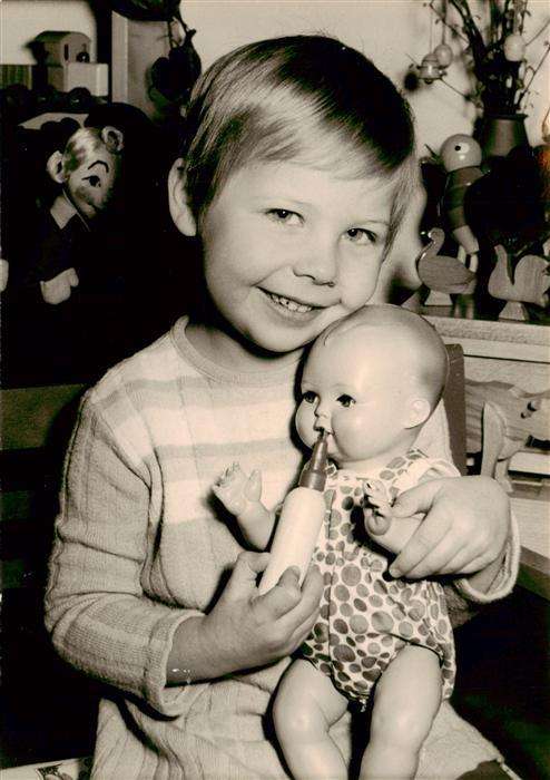 Fotografie Werner Paul Kind Puppe